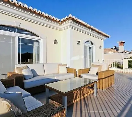 Vale Do Garrao Sleeps 12 Pool Air Con Wifi Quinta do Lago