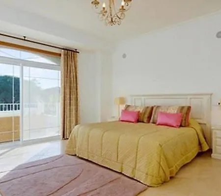 Vale Do Garrao Sleeps 12 Pool Air Con Wifi Quinta do Lago