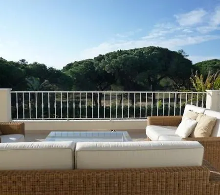Vale Do Garrao Sleeps 12 Pool Air Con Wifi Villa